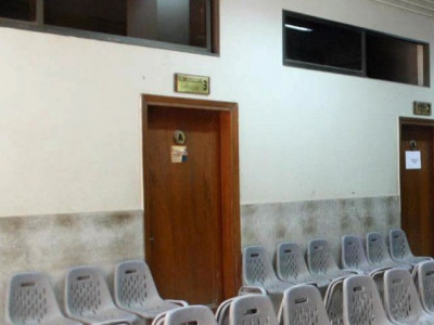 non payment of salaries doctors protest for 20th consecutive day outside abbasi shaheed hospital non payment of salaries doctors protest for 20th consecutive day outside abbasi shaheed hospital