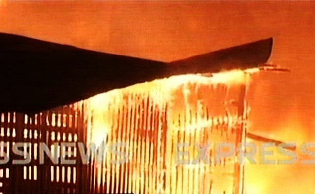 fire engulfs a wood warehouse in karachi photo express fire engulfs a wood warehouse in karachi photo express