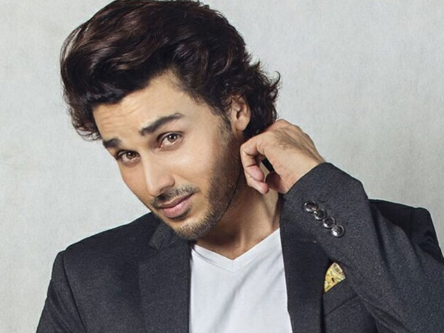 Sheheryar Munawar, Adnan Malik and Ahsan Khan Call For an End to Child  Abuse - Masala