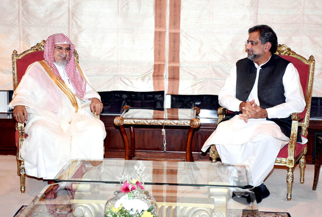imam e kaaba dr saleh bin humaid in a meeting with prime minister shahid khaqan abbasi at the pm 039 s office in islamabad on 25th october 2017 photo pid