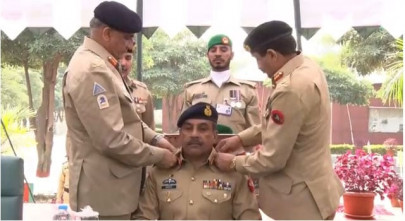 coas appoints lt gen nadeem raza as mujahid force commandant