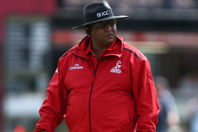 overwhelming emotions ahsan raza said he was crying when the pakistan national anthem was played before the t20i against sri lanka at the gaddafi stadium photo afp