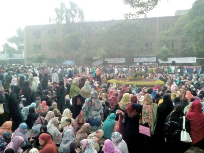 health workers call off strike