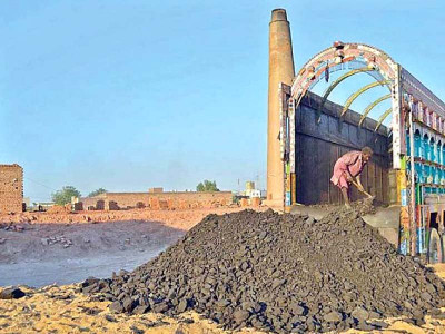 work on thar coal power projects to start early