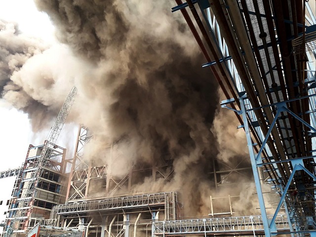 smoke billows from a coal fired power plant after a boiler unit exploded in the town of unchahar in the northern indian state of uttar pradesh on november 1 2017 photo afp