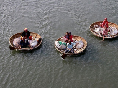 india to release nine pakistani fishermen tomorrow india to release nine pakistani fishermen tomorrow