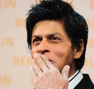 srk turns 52 6 times the actor was the wittiest of them all srk turns 52 6 times the actor was the wittiest of them all