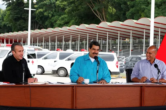 venezuela 039 s president nicolas maduro c speaks during an event to handover ambulances for miranda state government next to venezuela 039 s vice president tareck el aissami l and hector rodriguez governor of miranda state in caracas venezuela november 2 2017 photo via reuters venezuela 039 s president nicolas maduro c speaks during an event to handover ambulances for miranda state government next to venezuela 039 s vice president tareck el aissami l and hector rodriguez governor of miranda state in caracas venezuela november 2 2017 photo via reuters