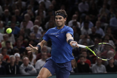 nadal quits paris with knee injury nadal quits paris with knee injury