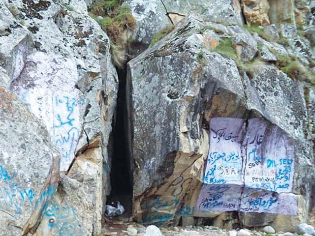 the entrance of saiful malook cave photo express the entrance of saiful malook cave photo express