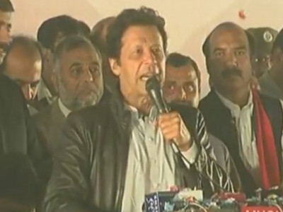 zardari nawaz should not get another chance imran