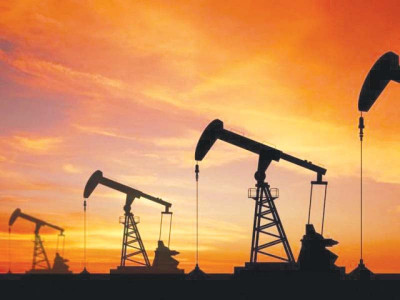 international market oil hits two and a half year peak