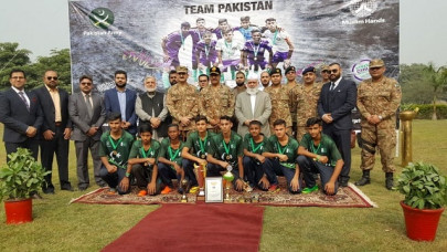 ajk football team players meet lt gen nadeem raza ajk football team players meet lt gen nadeem raza