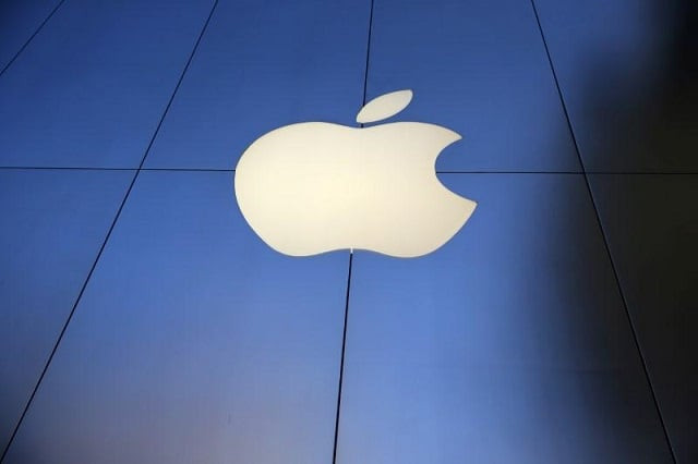 the apple store is seen on the day of the new iphone 7 smartphone launch in los angeles california us september 16 2016 photo reuters the apple store is seen on the day of the new iphone 7 smartphone launch in los angeles california us september 16 2016 photo reuters