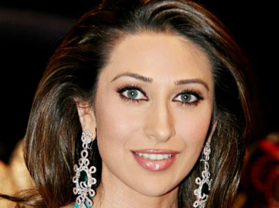 karisma kapoor to tie the knot after beau s divorce finalised karisma kapoor to tie the knot after beau s divorce finalised