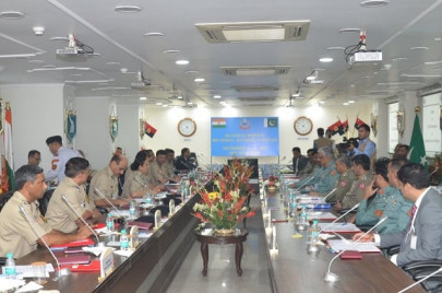 pakistan rangers hold talks with indian bsf in new delhi meeting