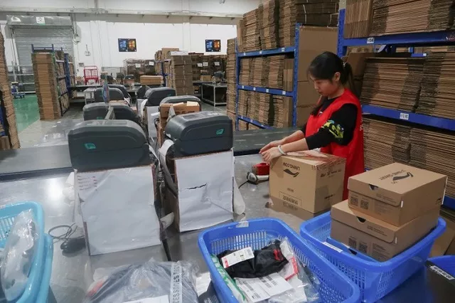a best employee scans parcels at one of the company 039 s shanghai order fulfillment centres in shanghai china november 8 2017 picture taken november 8 2017 photo reuters a best employee scans parcels at one of the company 039 s shanghai order fulfillment centres in shanghai china november 8 2017 picture taken november 8 2017 photo reuters