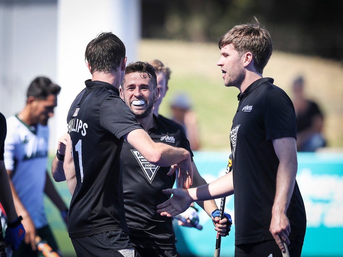offense pays off new zealand excluded the goalkeeper in the final moments of the match that helped them earn a valuable penalty corner which they converted to bag a 3 2 win photo courtesy hockey australia