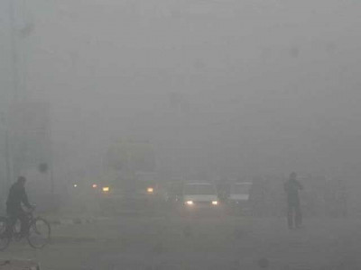two women dead in road accidents as smog still envelopes parts of punjab two women dead in road accidents as smog still envelopes parts of punjab