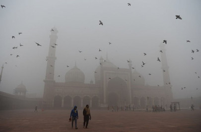 delhi smog shortening lives say doctors as hospitals fill up delhi smog shortening lives say doctors as hospitals fill up