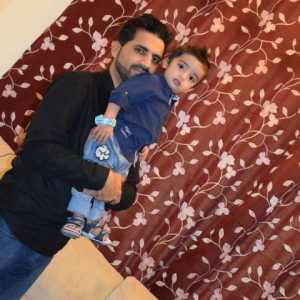 dubai based pakistani man gets indian visa for his son who has rare heart disease dubai based pakistani man gets indian visa for his son who has rare heart disease
