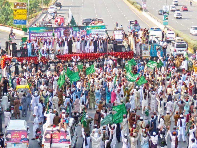 itp wakes up eight days after tyyrap blocked faizabad intersection photo express