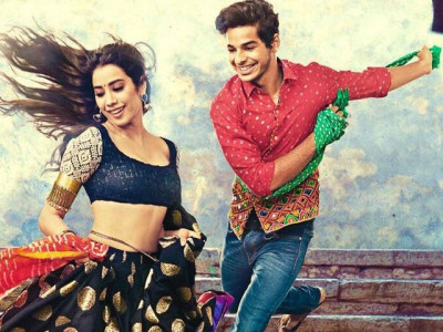 first look of janhvi kapoor s bollywood debut is here