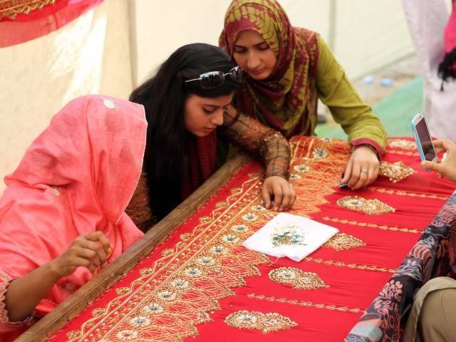 according to project chief a number of youngsters age 16 to 29 years old with at least 35 females are undergoing free training in bahawalpur multan lodhran and muzaffargarh photo ppi file