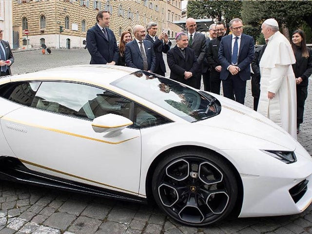 pope francis signs a lamborghini huracan prior to his wednesday general audience in saint peter 039 s square at the vatican november 15 2017 osservatore romano handout photo reuters pope francis signs a lamborghini huracan prior to his wednesday general audience in saint peter 039 s square at the vatican november 15 2017 osservatore romano handout photo reuters