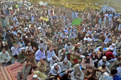 capital on tenterhooks capital on tenterhooks