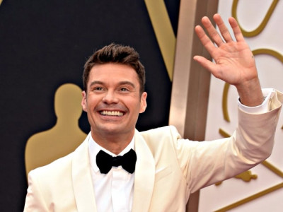 ryan seacrest becomes latest celeb to be accused of sexual misconduct ryan seacrest becomes latest celeb to be accused of sexual misconduct