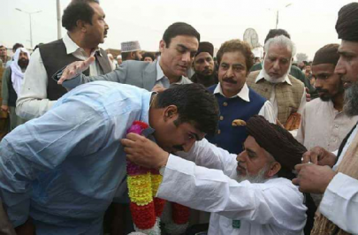 ppp suspends its rawalpindi office bearers for meeting khadim rizvi