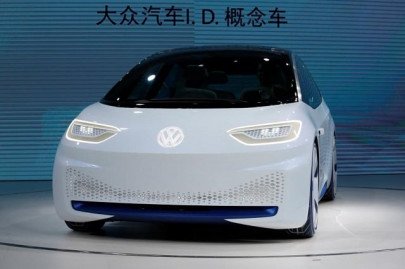 volkswagen accelerates push into electric cars volkswagen accelerates push into electric cars