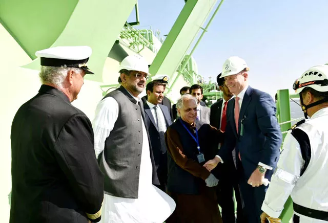 prime minister shahid khaqan abbasi inspects pakistan gasport floating storage regasification unit in karachi on monday photo pid prime minister shahid khaqan abbasi inspects pakistan gasport floating storage regasification unit in karachi on monday photo pid