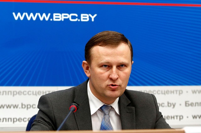 belarus 039 kgb state security service spokesman dmitry pobyarzhin speaks during a briefing in minsk belarus november 20 2017 photo reuters