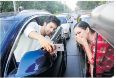 mumbai police tweets varun dhawan s dangerous road activities mumbai police tweets varun dhawan s dangerous road activities