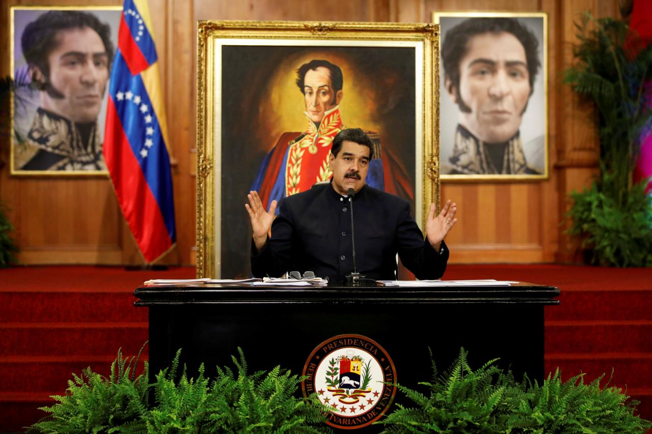 file photo venezuela 039 s president nicolas maduro talks to the media during a news conference at miraflores palace in caracas venezuela october 17 2017 photo reuters