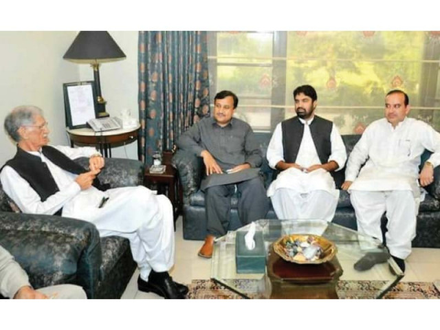 qwp mpa sultan muhammad jui f mpa fazal shakoor and pti mpa arif from charsadda along with k p chief minister pervez khattak photo file qwp mpa sultan muhammad jui f mpa fazal shakoor and pti mpa arif from charsadda along with k p chief minister pervez khattak photo file