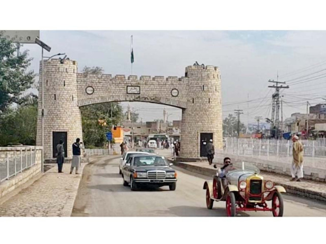 a vintage car rally passes through bab e khyber photo express a vintage car rally passes through bab e khyber photo express