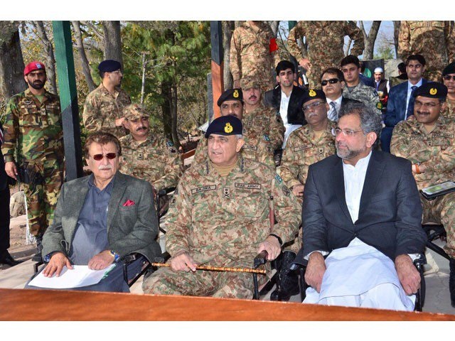 prime minister shahid khaqan abbasi and chief of army staff gen qamar bajwa photo ispr