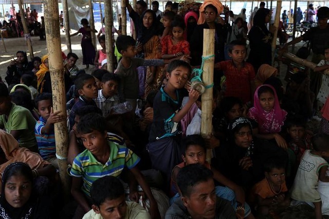 rohingya refugees wait at a relief centre after crossing the bangladesh myanmar border in the teknaf area bangladesh november 23 2017 photo reuters