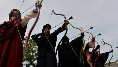 niqab squad in indonesia takes aim at society s face veil prejudice niqab squad in indonesia takes aim at society s face veil prejudice