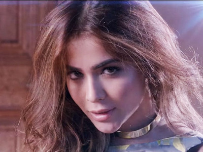 humaima malick sizzles in latest song of arth   the destination humaima malick sizzles in latest song of arth   the destination