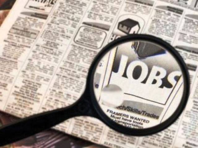 over 65 000 federal govt jobs lying vacant