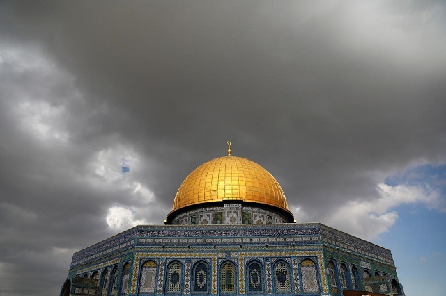 clouds gather over the dome of the rock located on the compound known to muslims as noble sanctuary and jews as temple mount in jerusalem 039 s old city november 6 2017 photo reuters