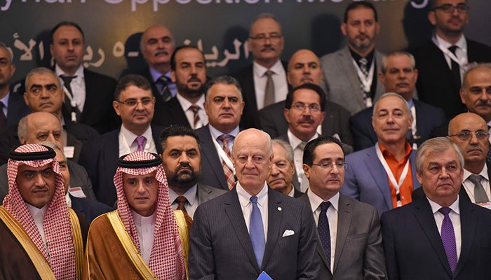 saudi minister of the arabic gulf affairs thamer al sabhan saudi minister of foreign affairs adel al jubeir and un special envoy for syria crisis staffan de mistura pose for a group picture during a syrian opposition meeting in riyadh photo afp