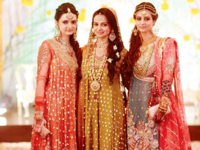 it runs in the family mona zoona and amal saeed it runs in the family mona zoona and amal saeed