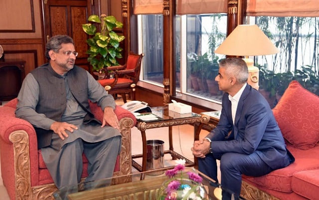 london mayor sadiq khan calls on prime minister shahid khaqan abbasi in islamabad on december 7 2017 photo courtesy radio pakistan london mayor sadiq khan calls on prime minister shahid khaqan abbasi in islamabad on december 7 2017 photo courtesy radio pakistan