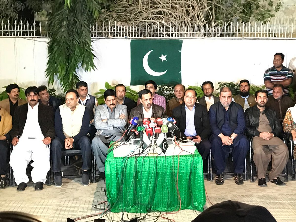 psp chief mustafa kamal with salman mujahid baloch and other party leaders during the press conference on friday photo psp