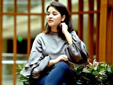 secret superstar actor zaira wasim claims in flight molestation